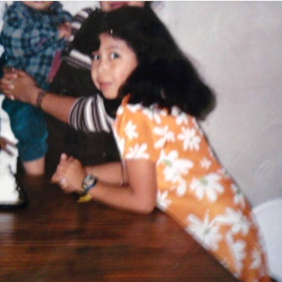 Meet your Posher, Gabriela - Picture 1 of 1